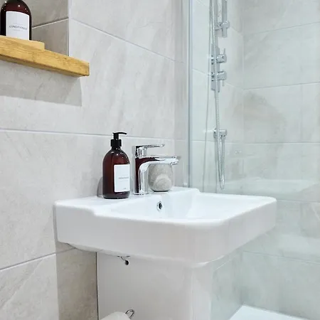 شقة Luxury Centre Penthouse With Private Terrace ليدز