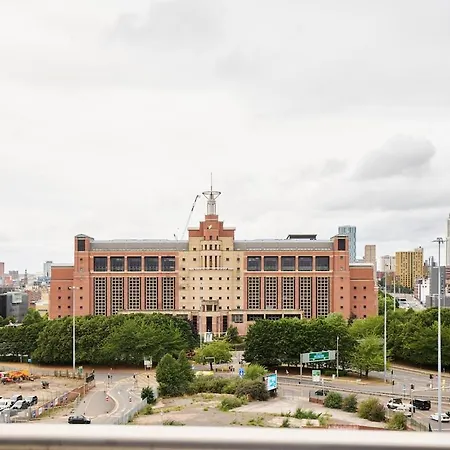 Centre Luxury Penthouse With Private Terrace
