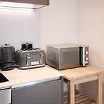 Centre Luxury Penthouse With Private Terrace 리즈