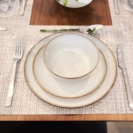 Centre Luxury Penthouse With Private Terrace アパート リーズ