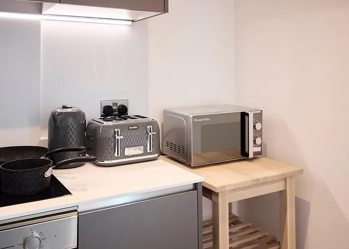 Centre Luxury Penthouse With Private Terrace 利兹